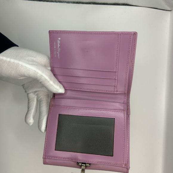 Salvatore Ferragamo Gancini wallet - Picture 2 of 6